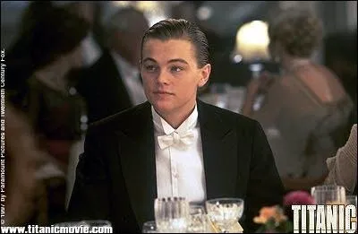 Qui prte un costume  Jack pour la soire en premire classe ?