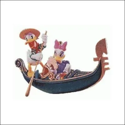 Vous avez des gots moins loigns, pourquoi ne pas flner sur la place Saint-Marc ? Venise, la cit des Doges, vous offre cette opportunit, parcourez donc ...