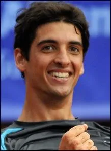 Je suis l'un des rares tennismen brsiliens du circuit ATP, au nom assez complexe, vu que je me nomme ...