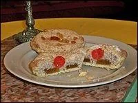 Une douceur culinaire pour terminer. 
Avec quel vin doux du Vaucluse allez-vous accompagner un "galapian d'Apt" ?