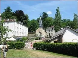 Les habitants de Bains-les-Bains se nomment ...