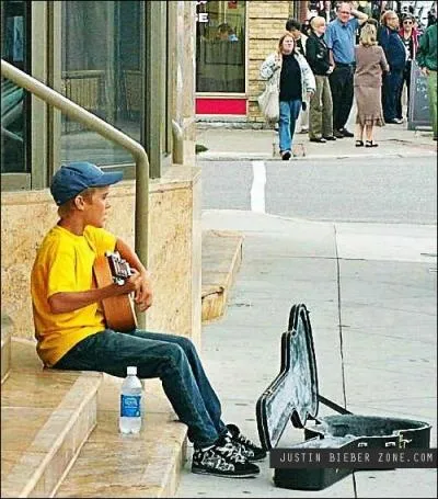 Ou Justin Bieber faisait-il la manche ?
