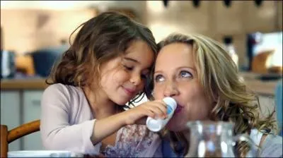 Laquelle de ces phrases correspond  cette image de pub ?