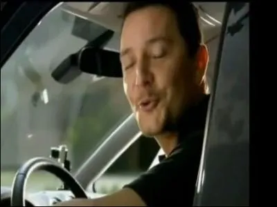 Laquelle de ces phrases correspond  cette image de pub ?