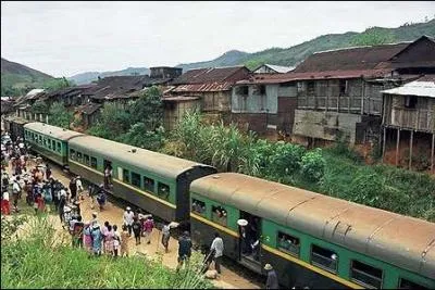 Quelle est la distance sparant Madagascar et l'Afrique ?