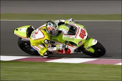 J'avais de bons rsultats avec Ducati, mais mon passage chez Suzuki et Pramac ont mis un terme  ma carrire en 2011, alors que j'esprais monter sur mon 100me podium. Je suis ... ... . .