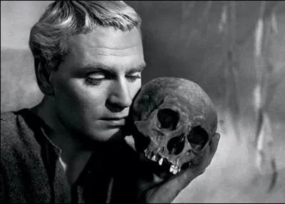 Dans quelle pice de thtre crite par Shakespeare trouve-t-on la phrase  Etre ou ne pas tre, telle est la question  ?