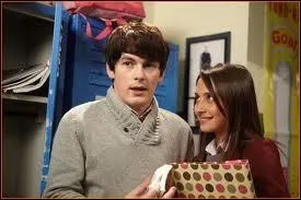 De qui Joy est-elle amoureuse ?