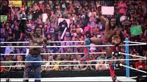 Qui taient les adversaires de Kofi Kingston & R-Truth ?