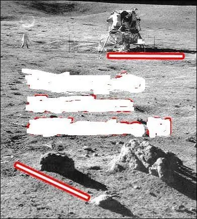 Sur la Lune, il n'y a que le Soleil comme source lumineuse, mais pourquoi dans cette image, on voit...