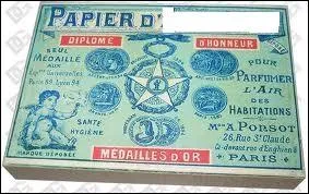 On brûlait du papier d'(... ) tout le long des (... ).