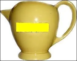 On aime toujours les vieilles marques ! Fabriqu dans le quartier Sainte-Marthe,  Marseille, en 1932. Qui est-il ?