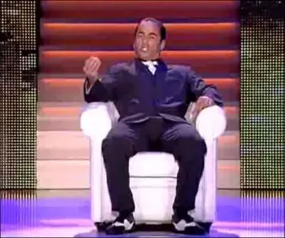 Dans ce sketch de Florent Peyre :  un cad  la retraite balance tout , lequel de ses amis cite-t-il en dernier ?