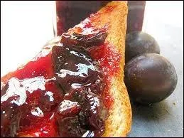 Cuite dans du vin avec des pices, ou en confiture elle vous comblera de ses bienfaits : vitamines A, B, C.