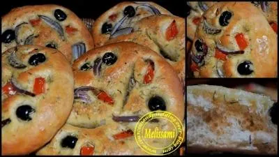 Tomates séchées, olives, gorgonzola. Je vous parle d'une fougasse [...].