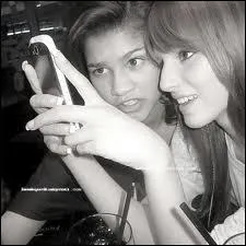 Dans ``Amiennemies , Zendaya joue ...