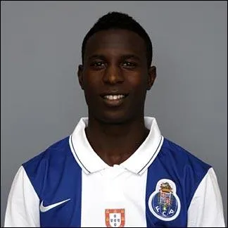 Qui est ce footballeur ?