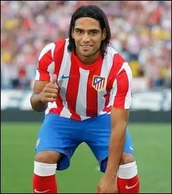 Qui est ce footballeur ?