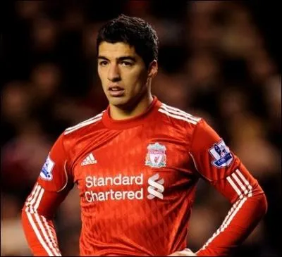 Qui est ce footballeur ?