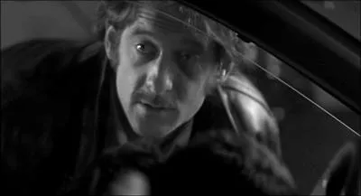 Quel acteur joue le rle d'un homme ivre lors de la scne du vol de voiture ?