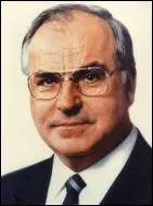 Qui fut le premier chancelier de l'Allemagne réunifiée en 1990 ?