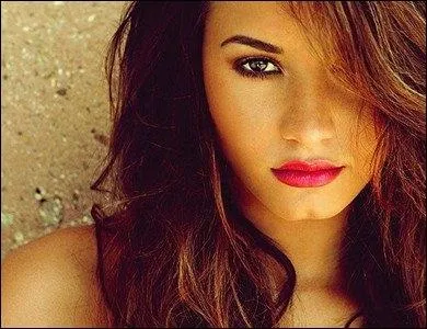 Avec quel Jonas est-elle sortie ?