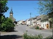 A la limite avec le d�partement des Vosges, voici le village de Pexonne dont les habitants r�pondent au nom de ...