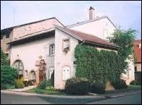 Je vous emm�ne dans le petit village de Repaix. Quel est le nom de ses habitants ?