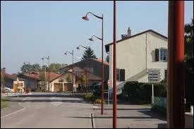 Quel est le nom des habitants de la commune de B�nam�nil ?