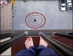 Mon quatrieme est un but mais il vaut mieux ne l etre de personne.