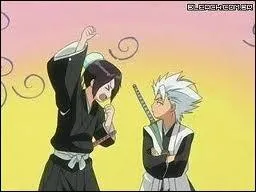 Qui est son amie d'enfance ?