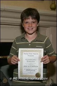 En 2003 Josh Hutcherson est nomin au Young Artist Award. Dans quelle catgorie ?