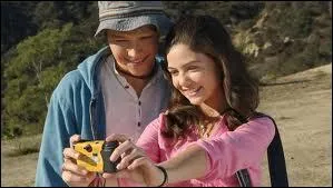Quel est ce tlfilm Disney Channel diffus en 2010 avec Danielle Campbell et Sterling Knight ?