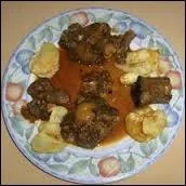 Ensuite vous prendrez une queue de taureau  la mode de Rota. C'est bien cette ville entoure par celles de Chipiona, Cadix et ... . d'o Hernan Corts embarqua en 1504.