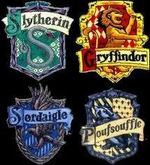 Revenons  sa premire anne,  quelle maison lui et ses amis ont-ils appartenu ?