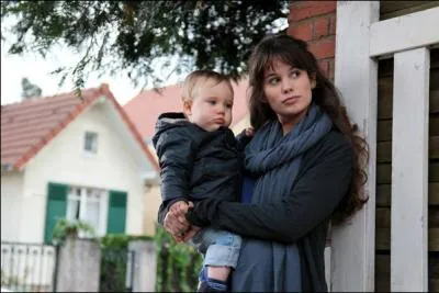 Comment s'appelle le bb de Clem ?