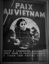 L'homme politique amricain qui a reu le prix Nobel de la paix en 1973 a jou un rle prpondrant lors de la rsolution de la guerre du Vietnam. De qui s'agit-il ?
