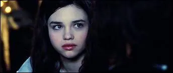 Eve est de quelle race ?