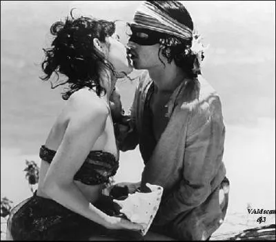 Au bout de quelques entretiens, une histoire trange ressort de ce mystrieux personnage. Vrai ou faux ?