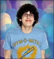 Comment s'appelle cet acteur ?