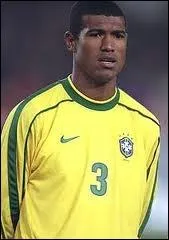 Qui est ce dfenseur ?