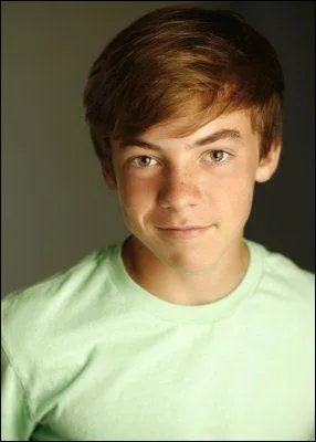 Quel est patronyme de ce garon ?