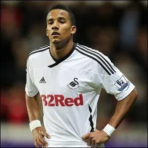 Qui est ce footballeur ?