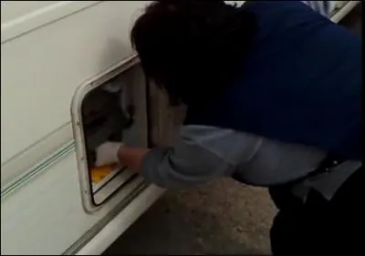 L'agrable travail de cette dame consiste en quoi exactement ?