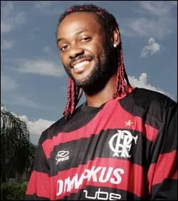 Qui est ce footballeur ?