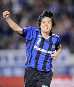 Qui est ce footballeur ?