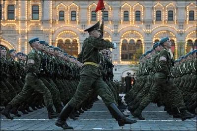 Populairement appele l'Arme Rouge, ce sont...