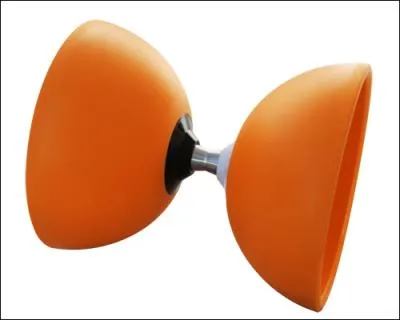 Ici c'est un jeu, mais autrement on peut le boire bien frais, c'est un ... .