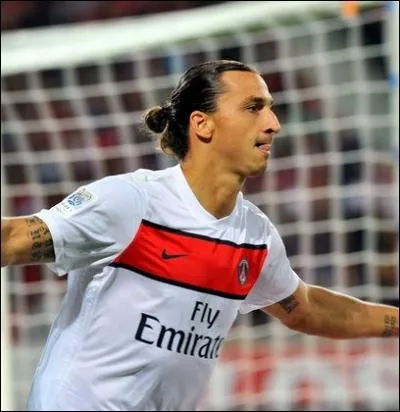 Zlatan Ibrahimovic a inscrit hier le but le plus rapide de l'histoire du P. S. G. Au bout de combien de secondes a-t-il ouvert le score ?