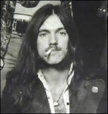De quel clbre guitariste Lemmy a-t-il t jadis le roadie ?